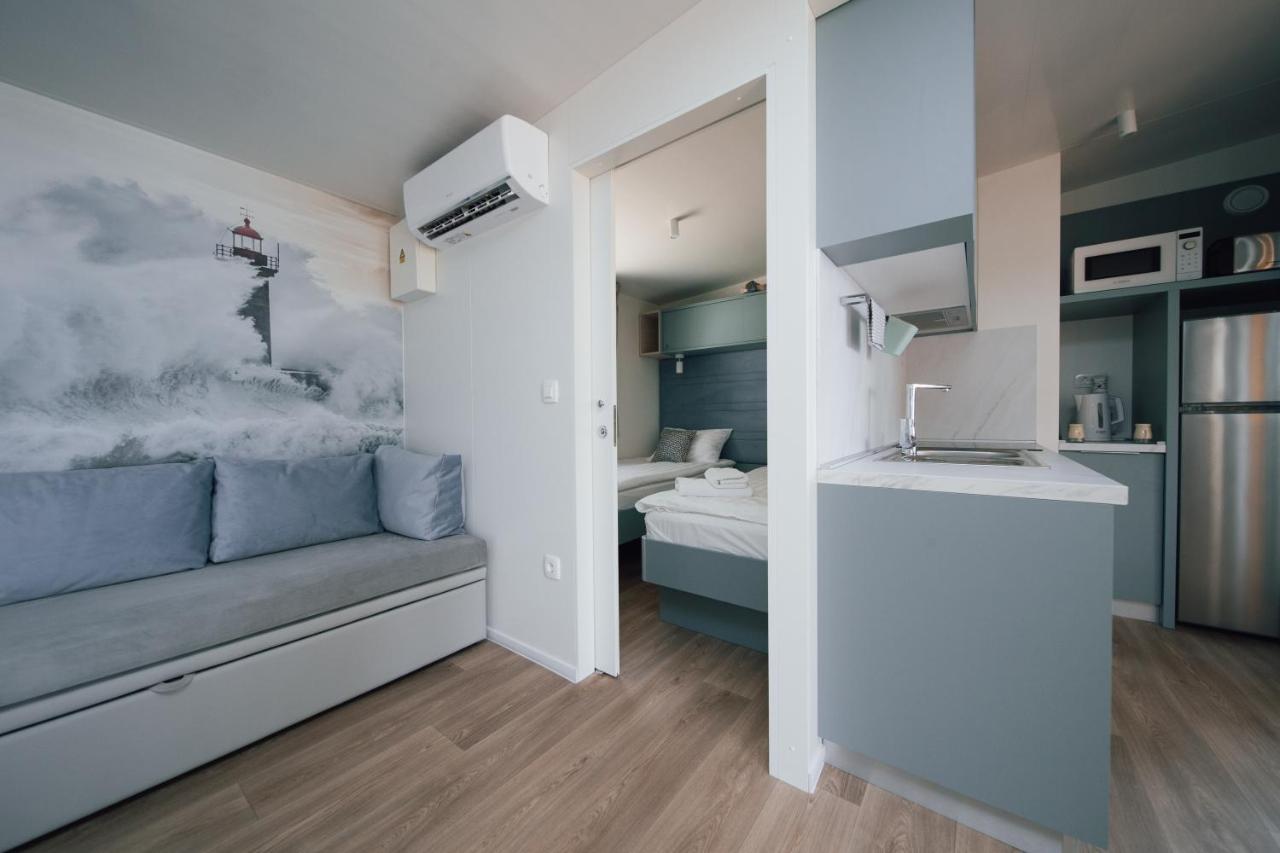 Mobile Homes Selce - Lighthouse Buitenkant foto